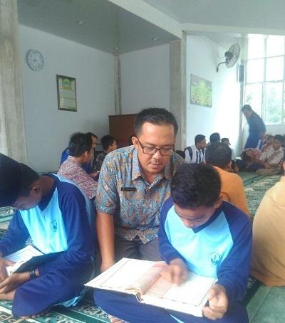 Bentuk Karakter Siswa Qurani Dengan Program Kamis Mengaji